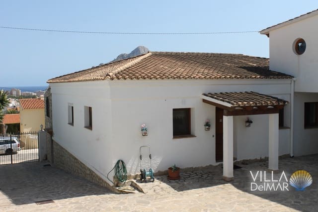 6 bedroom Villa for sale in Calpe / Calp with pool - € 665,000 (Ref: 8778844)