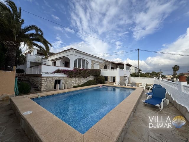 6 bedroom Villa for sale in Calpe / Calp with pool - € 665,000 (Ref: 8778844)