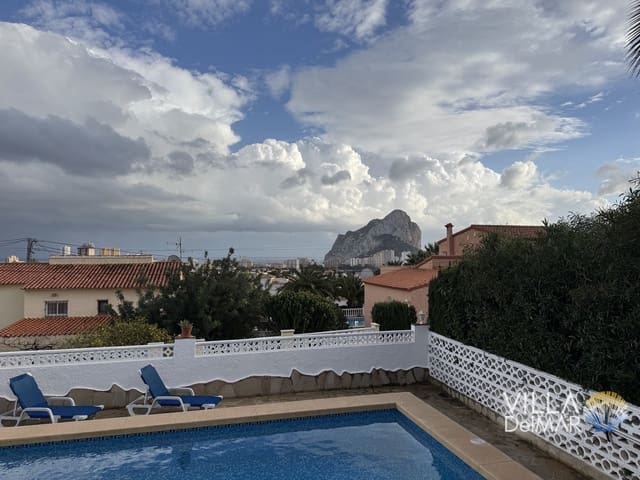 6 bedroom Villa for sale in Calpe / Calp with pool - € 665,000 (Ref: 8778844)