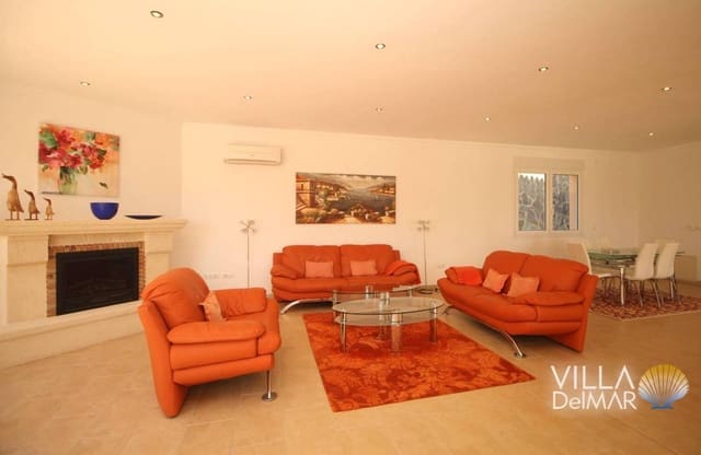 4 quarto Moradia para venda em Calpe / Calp com piscina garagem - 785 000 € (Ref: 8786124)