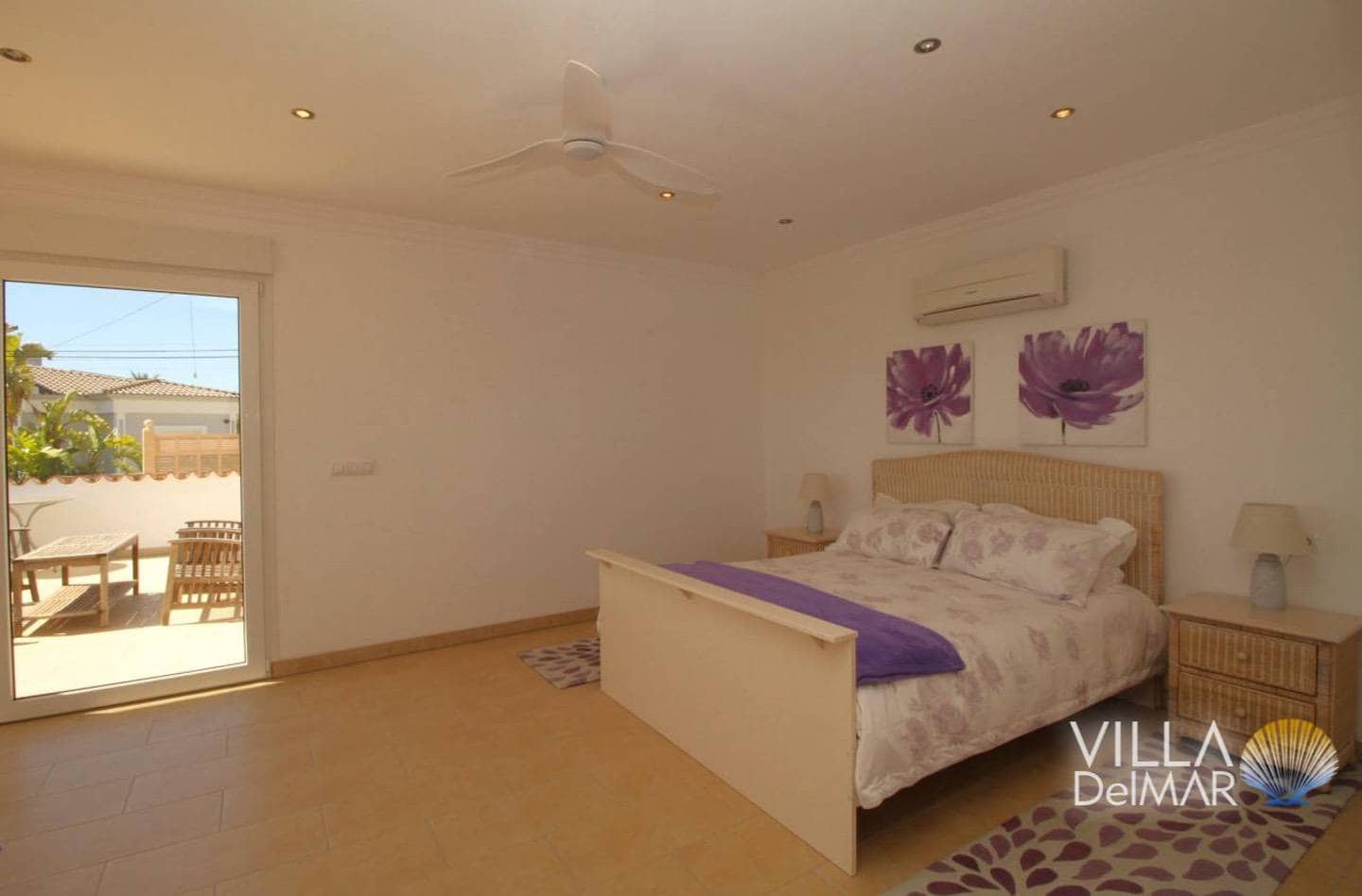 4 bedroom Villa for sale in Calpe / Calp with pool garage - € 785,000 (Ref: 8786124)