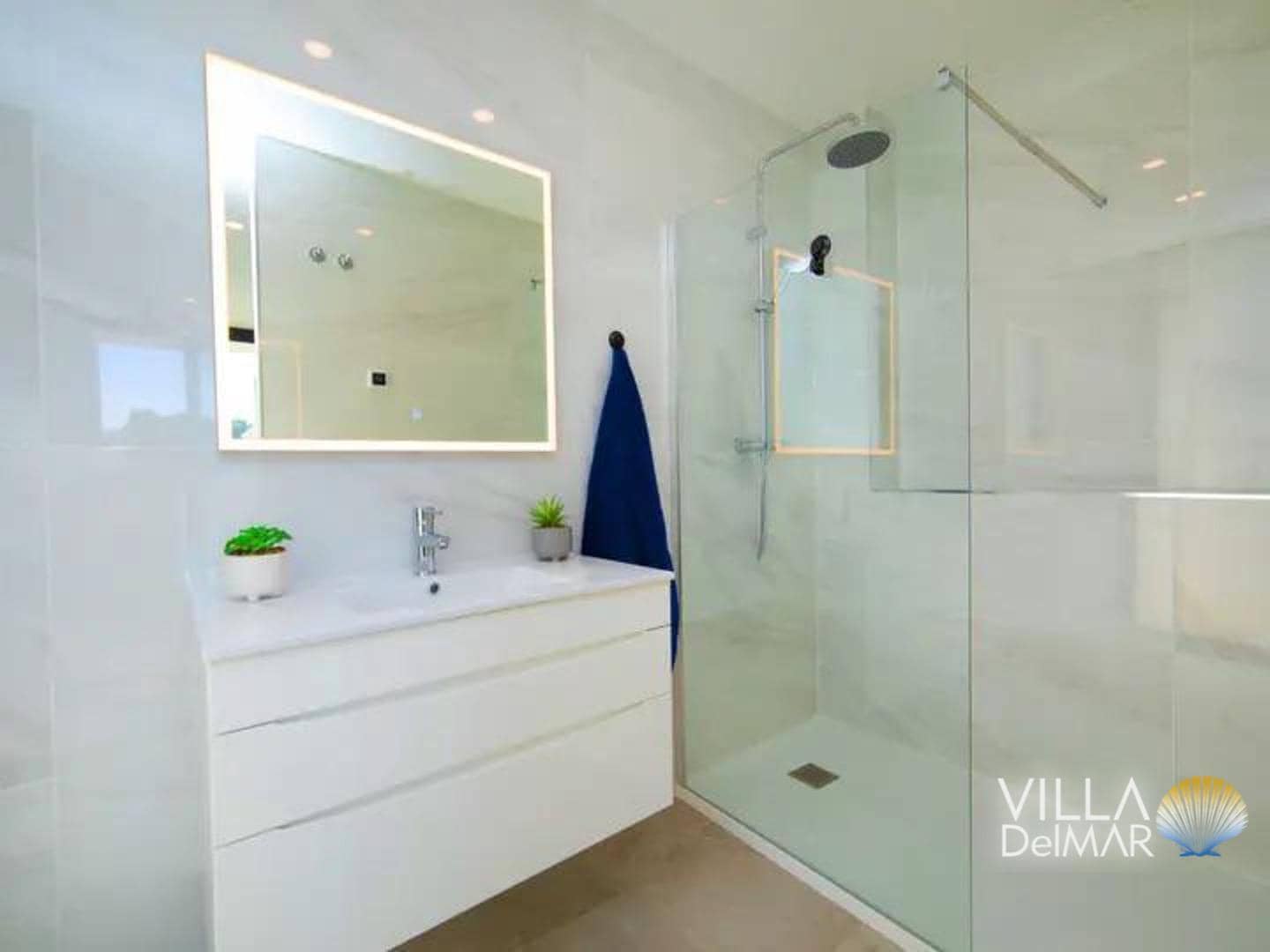 4 bedroom Villa for sale in Calpe / Calp with pool garage - € 1,025,000 (Ref: 8821859)