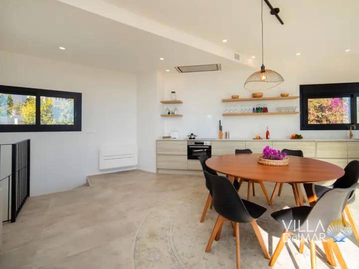 4 bedroom Villa for sale in Calpe / Calp with pool garage - € 1,025,000 (Ref: 8821859)