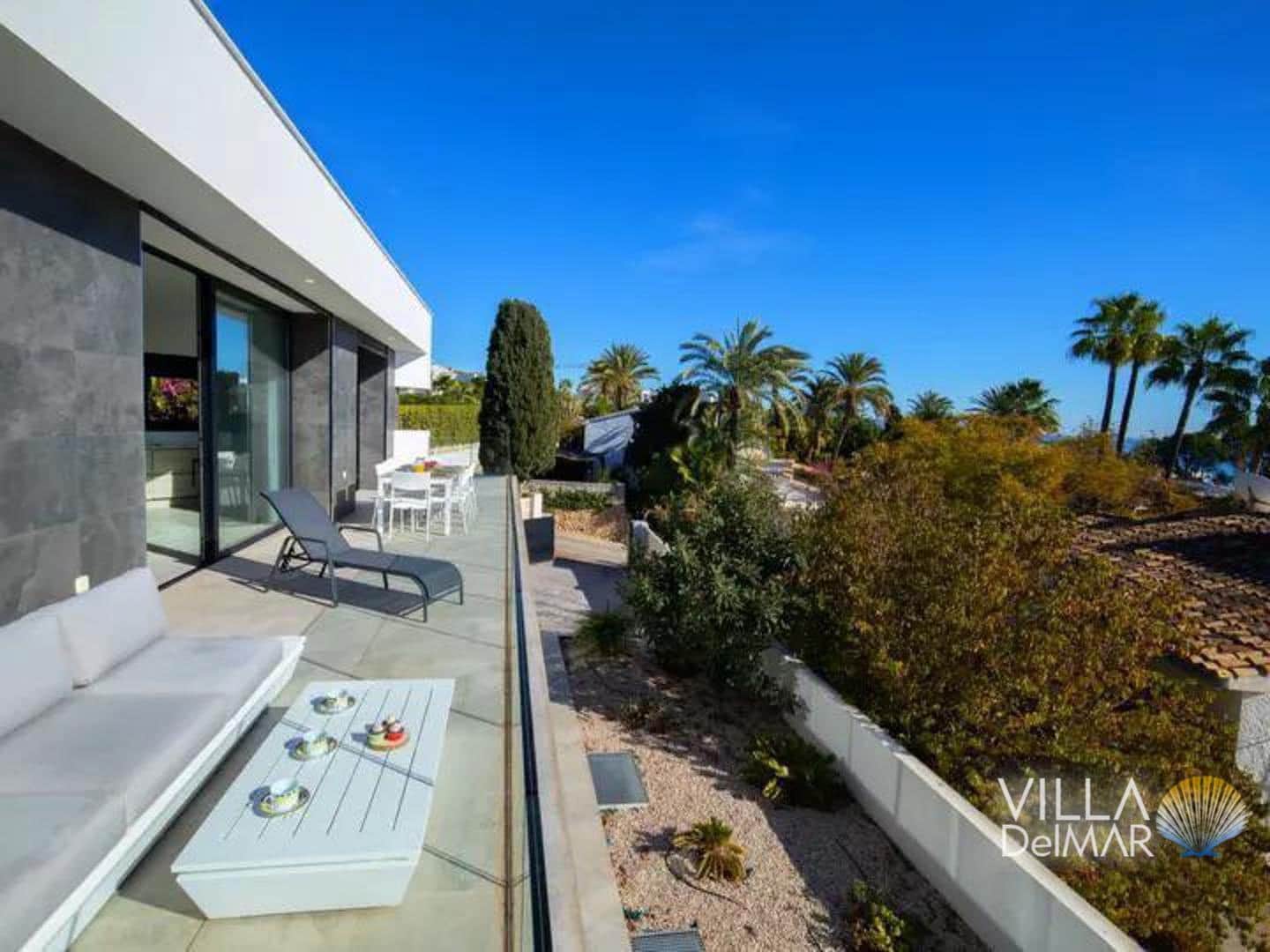 4 bedroom Villa for sale in Calpe / Calp with pool garage - € 1,025,000 (Ref: 8821859)