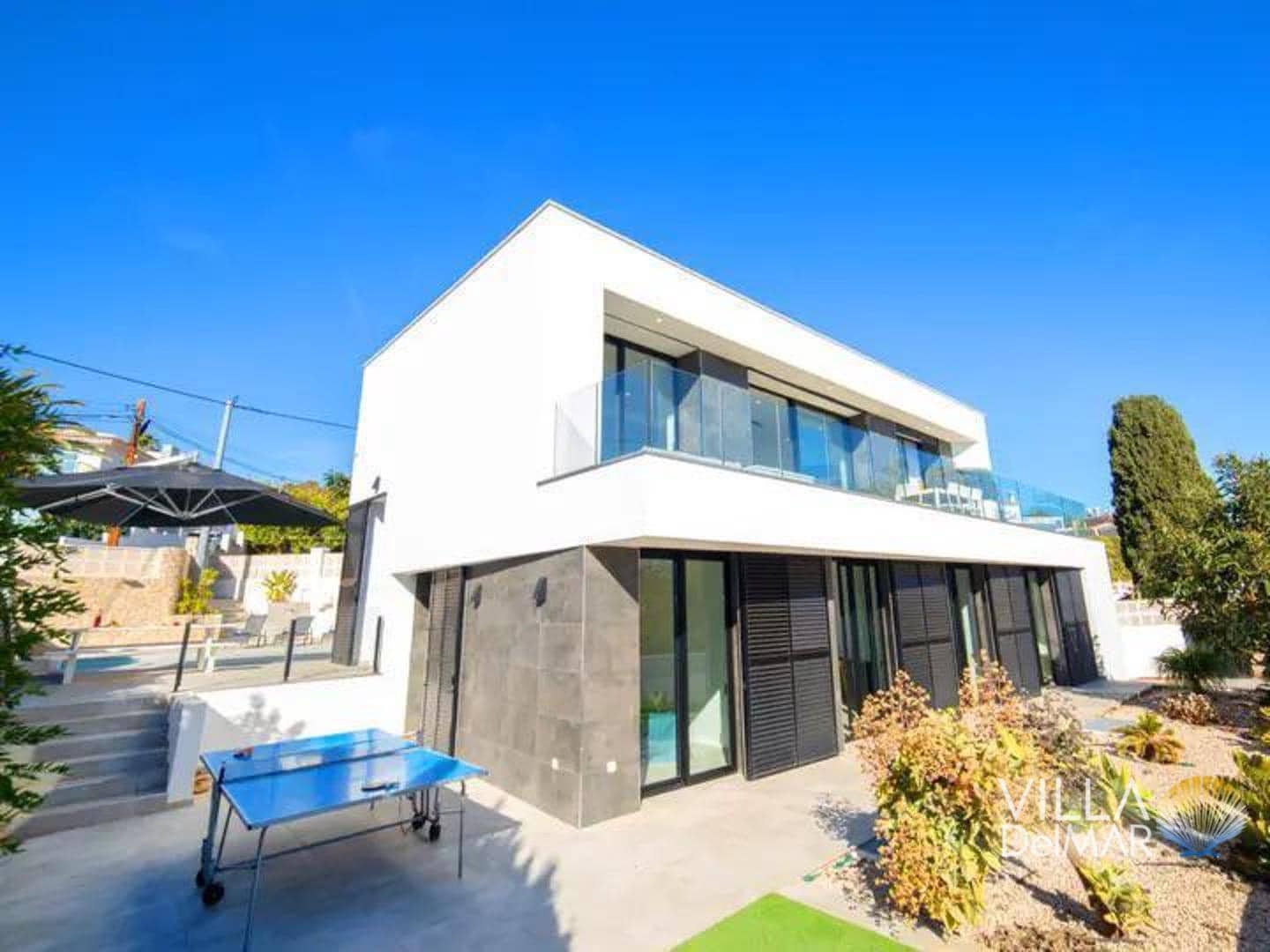 4 bedroom Villa for sale in Calpe / Calp with pool garage - € 1,025,000 (Ref: 8821859)