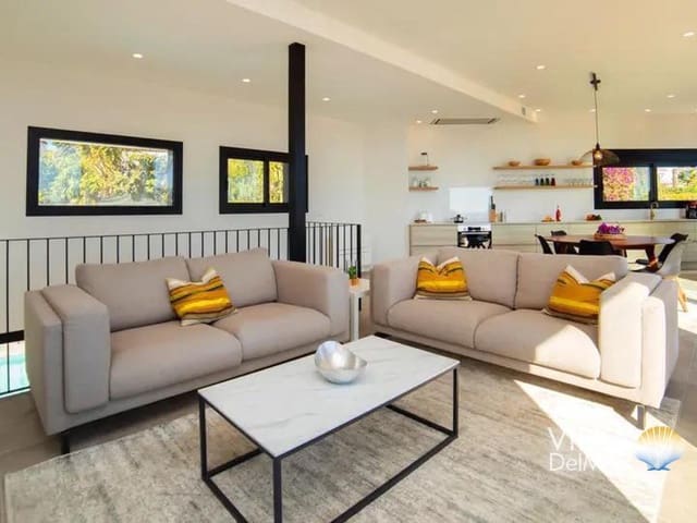 4 bedroom Villa for sale in Calpe / Calp with pool garage - € 1,025,000 (Ref: 8821859)