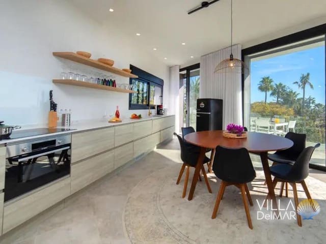 4 bedroom Villa for sale in Calpe / Calp with pool garage - € 1,025,000 (Ref: 8821859)