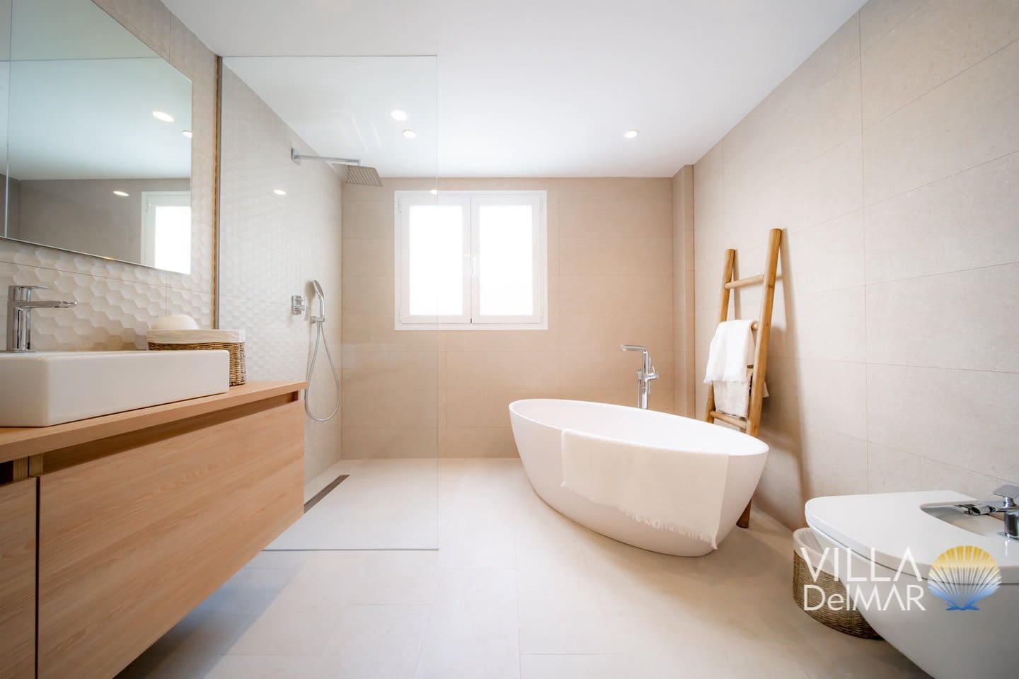 4 Zimmer Villa zu verkaufen in Altea mit Pool Garage - 1.095.000 € (Ref: 8845145)