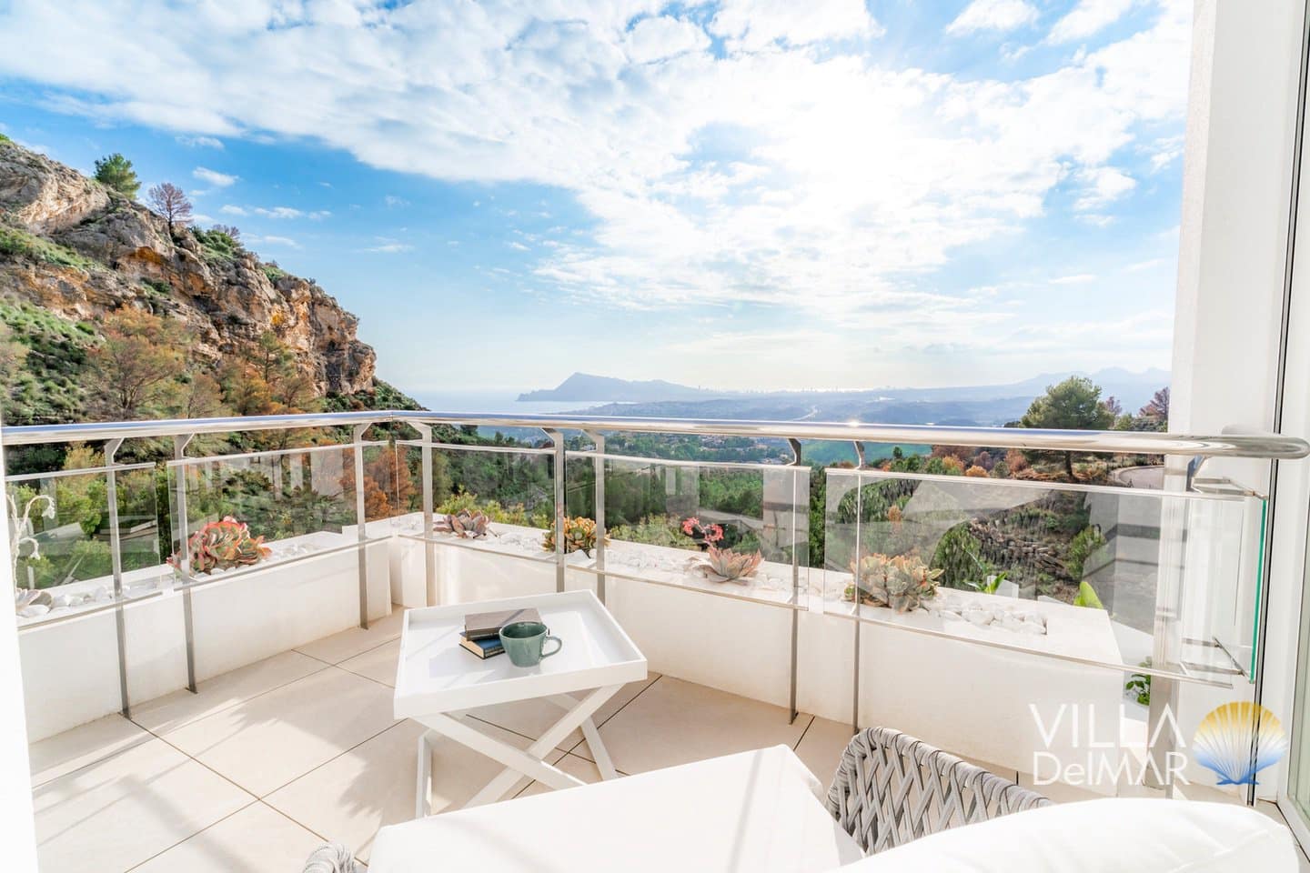 4 Zimmer Villa zu verkaufen in Altea mit Pool Garage - 1.095.000 € (Ref: 8845145)