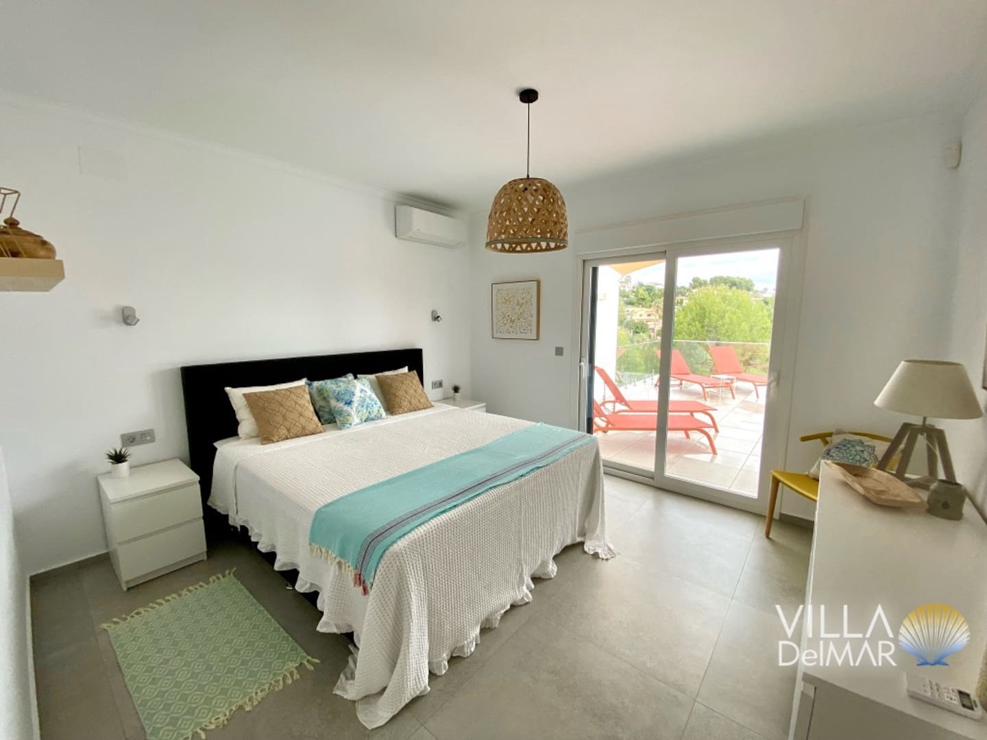 3 bedroom Villa for sale in Benissa with pool garage - € 895,000 (Ref: 8936510)