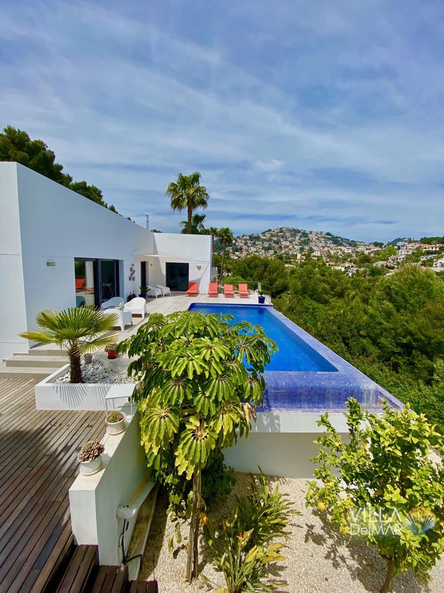 3 bedroom Villa for sale in Benissa with pool garage - € 895,000 (Ref: 8936510)