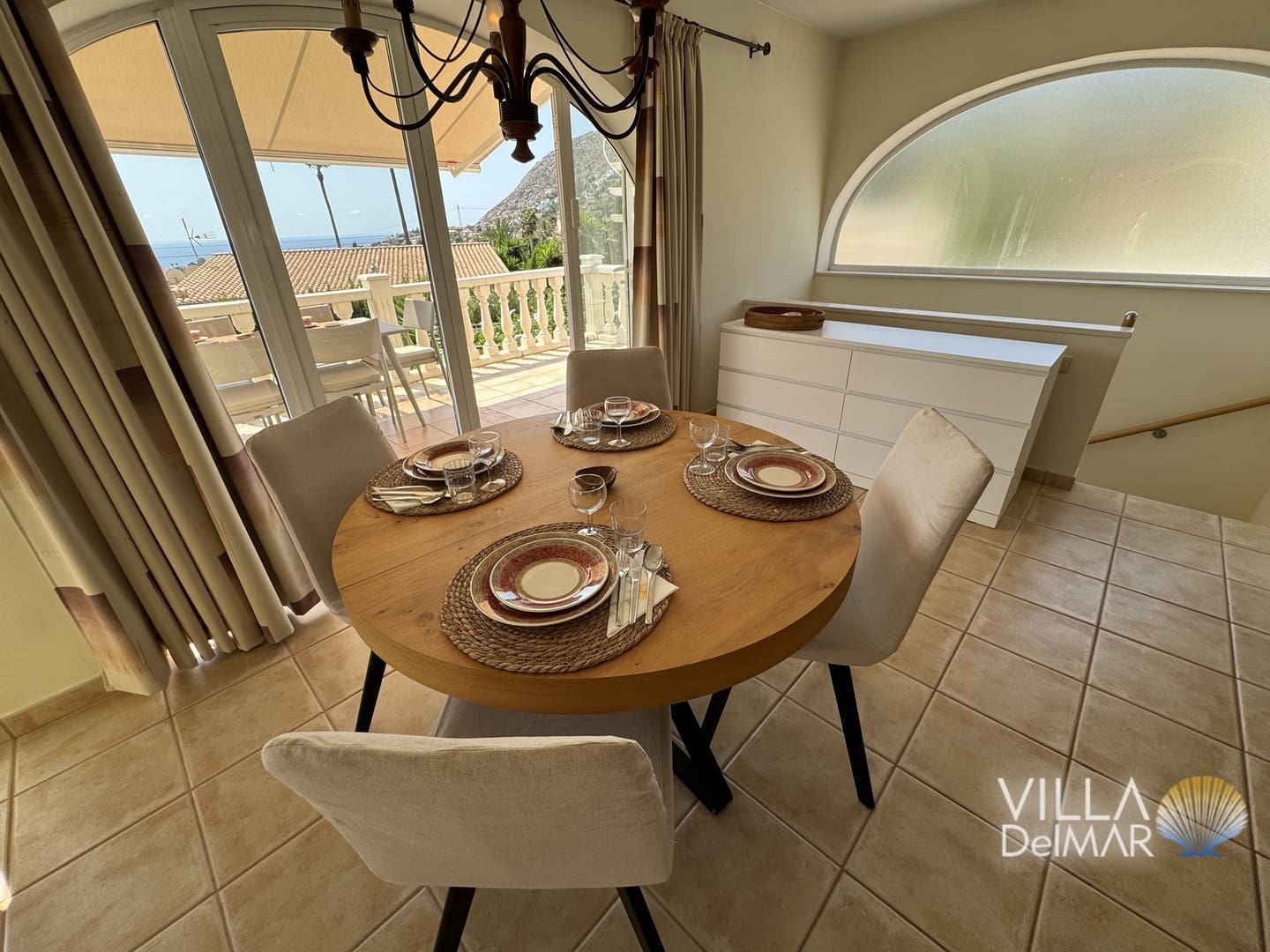 3 Zimmer Ferienvilla in Calpe / Calp mit Pool Garage - 1.008 € (Ref: 9146070)