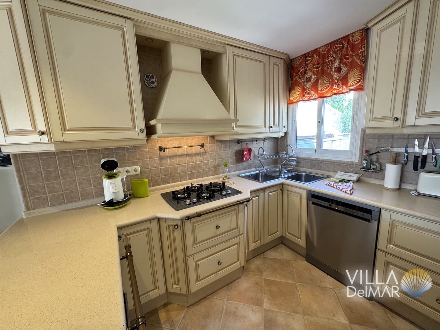 3 Zimmer Ferienvilla in Calpe / Calp mit Pool Garage - 1.008 € (Ref: 9146070)