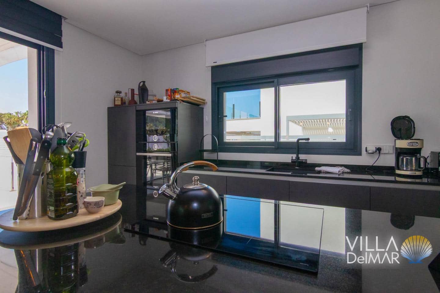 Chalet de 3 habitaciones en Dénia en venta con piscina garaje - 870.000 € (Ref: 9263971)