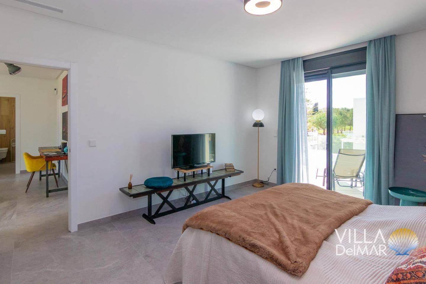 Chalet de 3 habitaciones en Dénia en venta con piscina garaje - 870.000 € (Ref: 9263971)