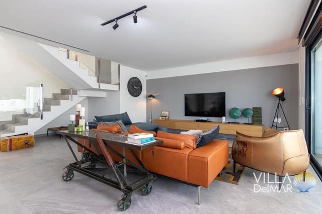 Chalet de 3 habitaciones en Dénia en venta con piscina garaje - 870.000 € (Ref: 9263971)