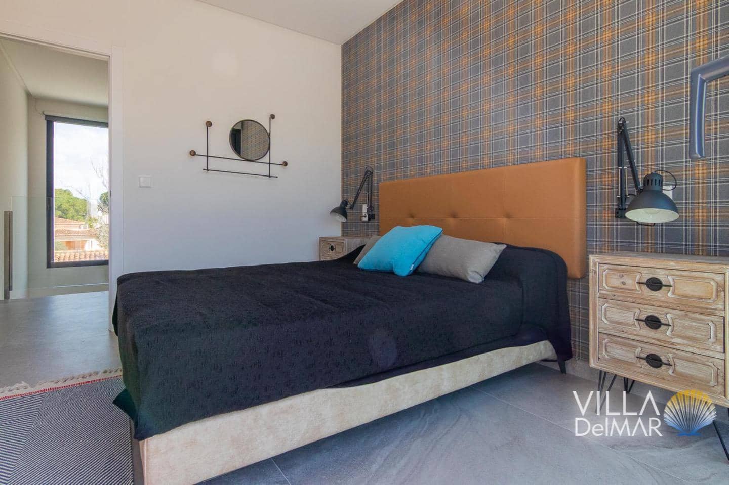 Chalet de 3 habitaciones en Dénia en venta con piscina garaje - 870.000 € (Ref: 9263971)