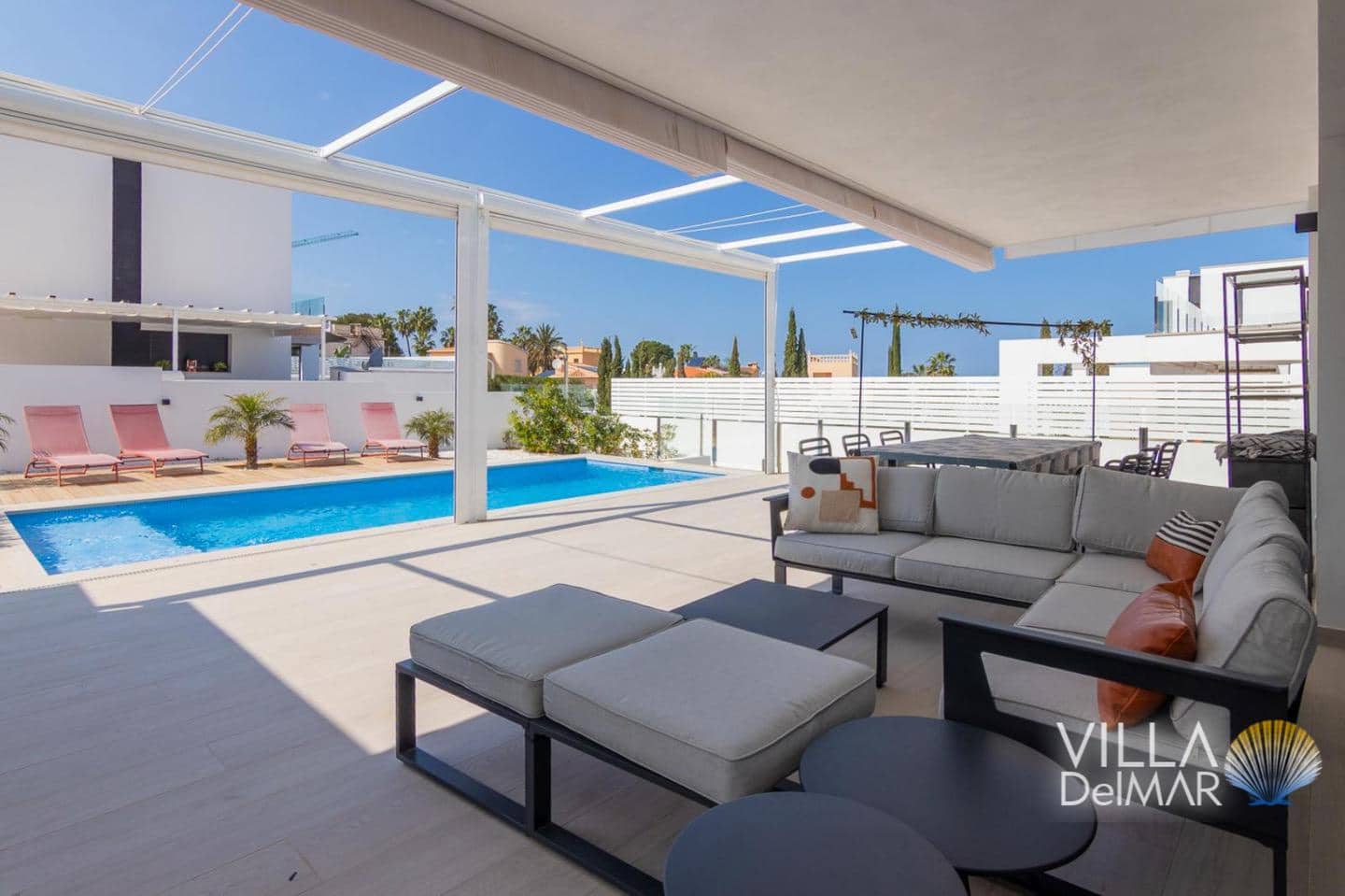 Chalet de 3 habitaciones en Dénia en venta con piscina garaje - 870.000 € (Ref: 9263971)