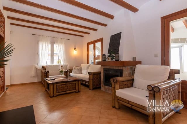 4 bedroom Villa for sale in Dénia with pool garage - € 595,000 (Ref: 9265681)