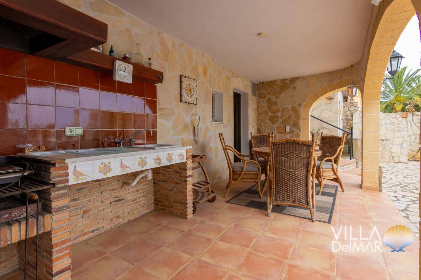 4 bedroom Villa for sale in Denia with pool garage - € 595,000 (Ref: 9265681)