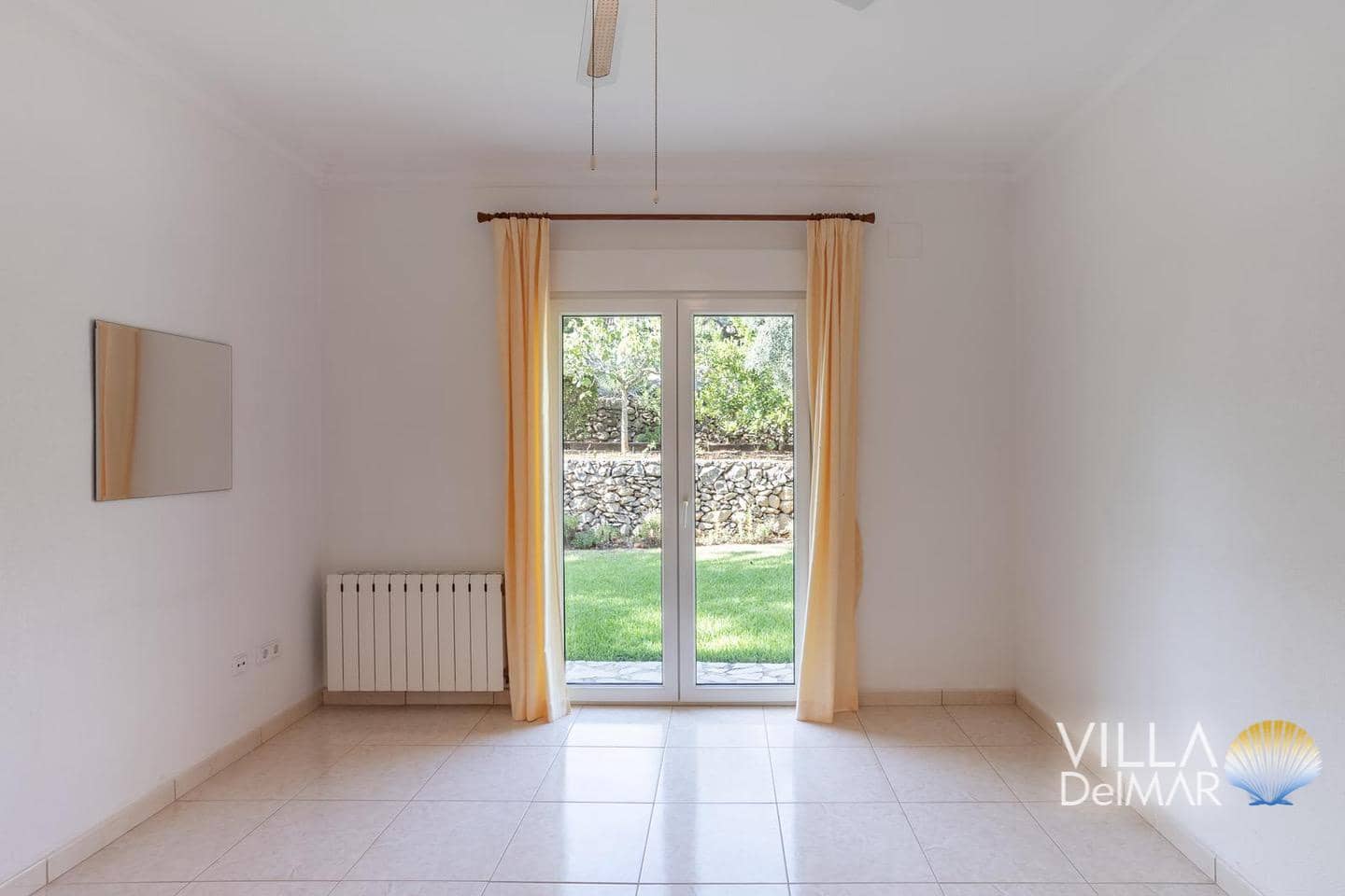 4 bedroom Villa for sale in Denia with pool garage - € 995,000 (Ref: 9378771)