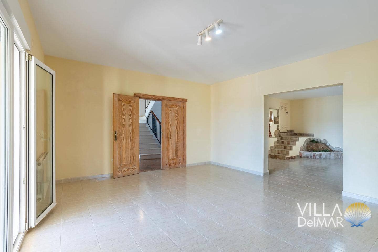 4 bedroom Villa for sale in Denia with pool garage - € 995,000 (Ref: 9378771)