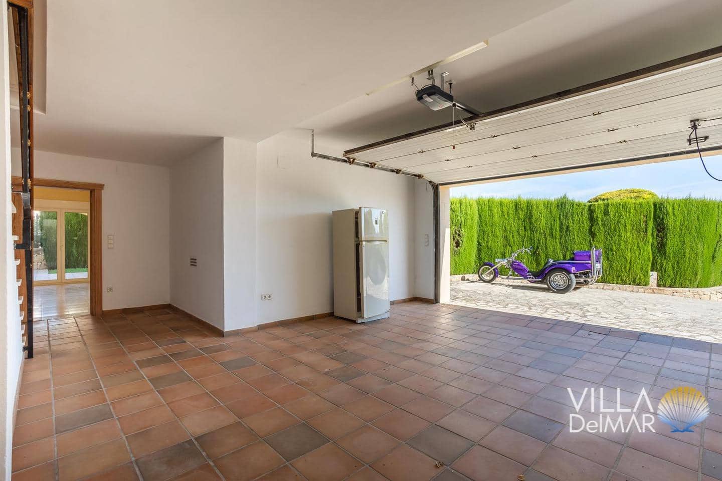 4 bedroom Villa for sale in Denia with pool garage - € 995,000 (Ref: 9378771)