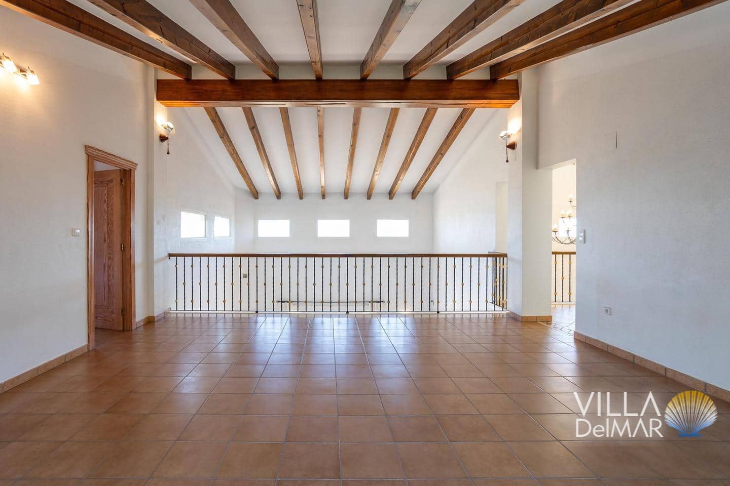 4 bedroom Villa for sale in Denia with pool garage - € 995,000 (Ref: 9378771)