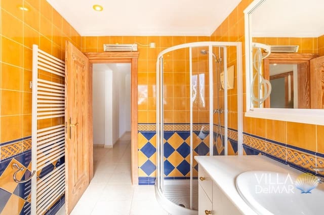 4 bedroom Villa for sale in Dénia with pool garage - € 995,000 (Ref: 9378771)