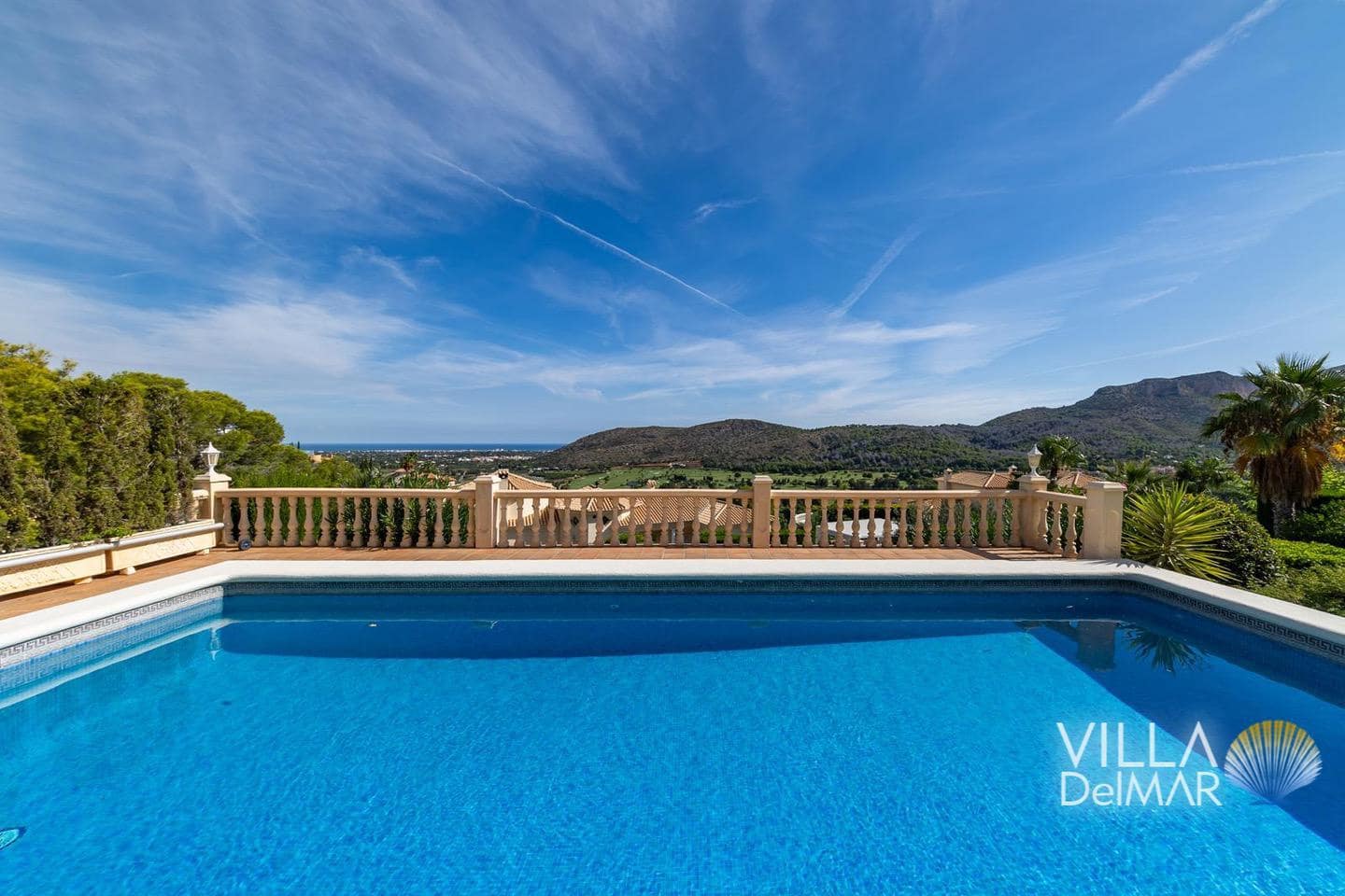 4 bedroom Villa for sale in Denia with pool garage - € 995,000 (Ref: 9378771)