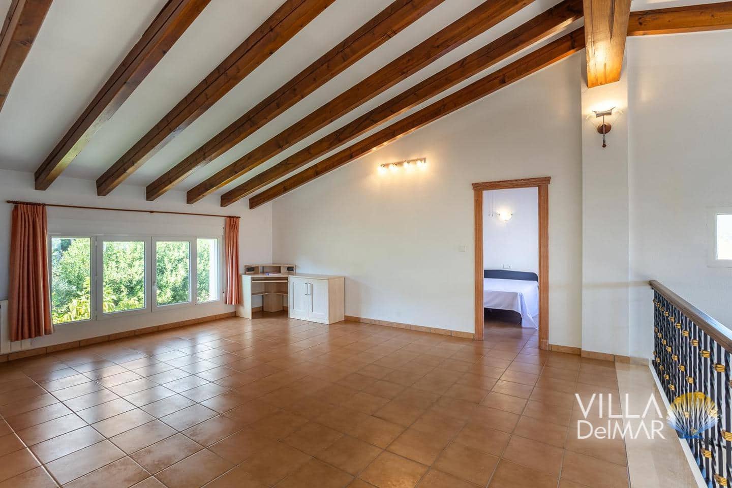 4 bedroom Villa for sale in Denia with pool garage - € 995,000 (Ref: 9378771)