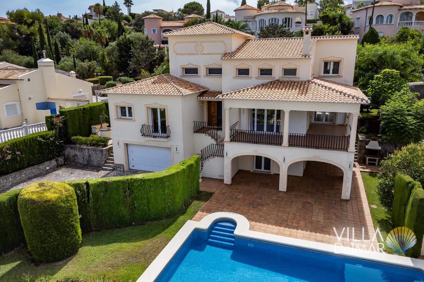4 bedroom Villa for sale in Denia with pool garage - € 995,000 (Ref: 9378771)