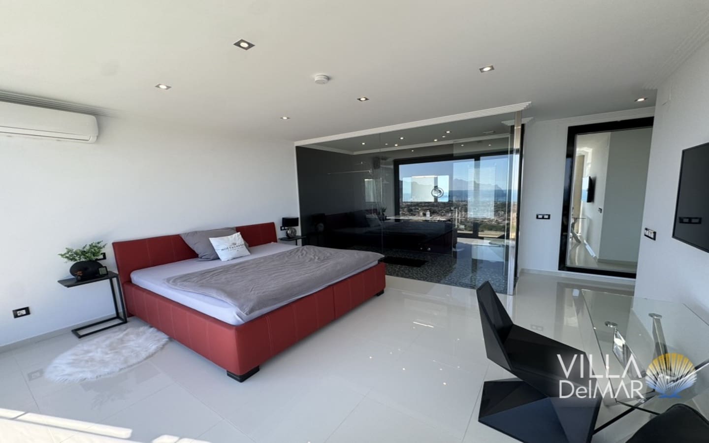 4 soveværelse Villa til salg i Calpe / Calp med swimmingpool - € 3.995.000 (Ref: 9686186)