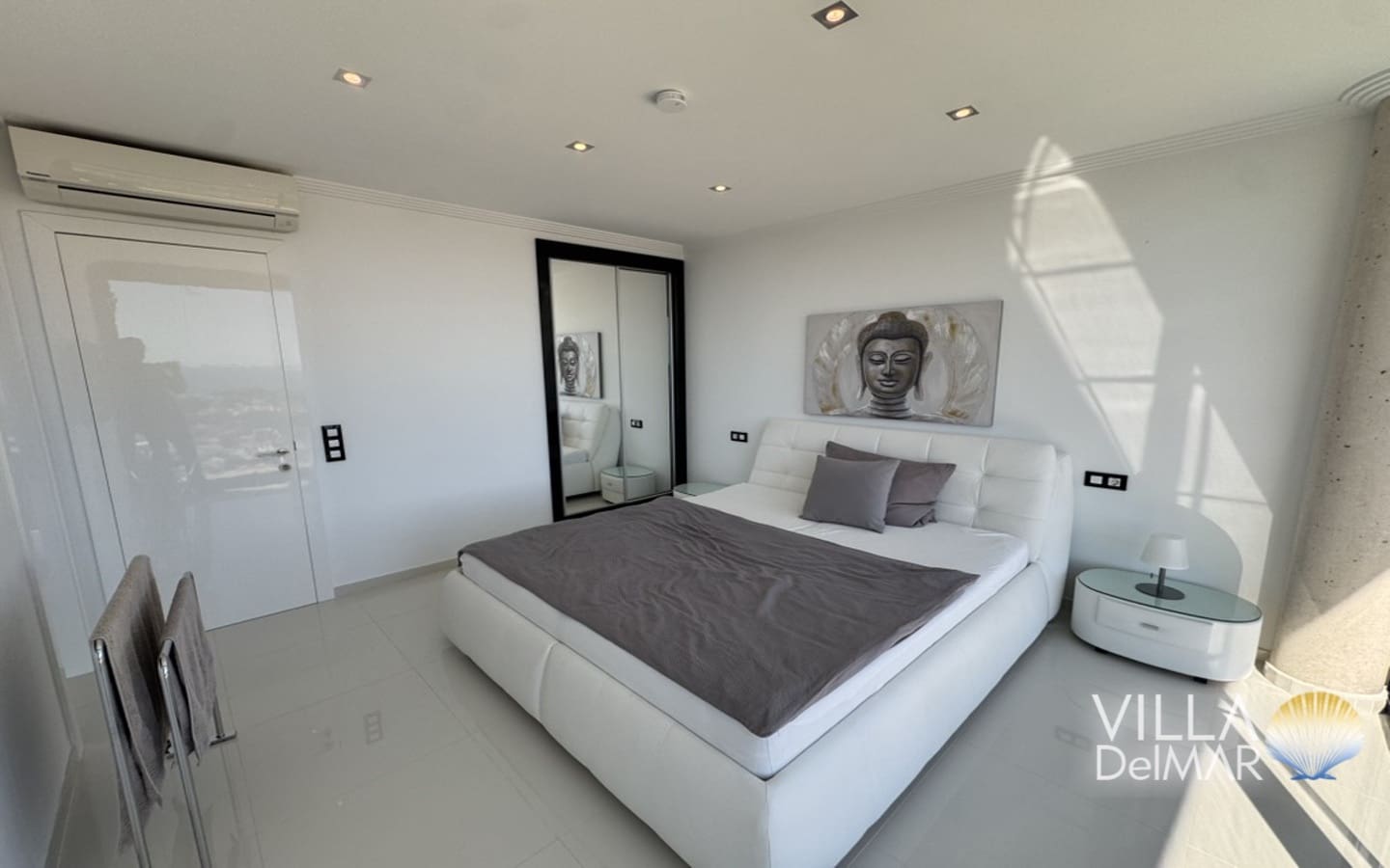 4 soveværelse Villa til salg i Calpe / Calp med swimmingpool - € 3.995.000 (Ref: 9686186)