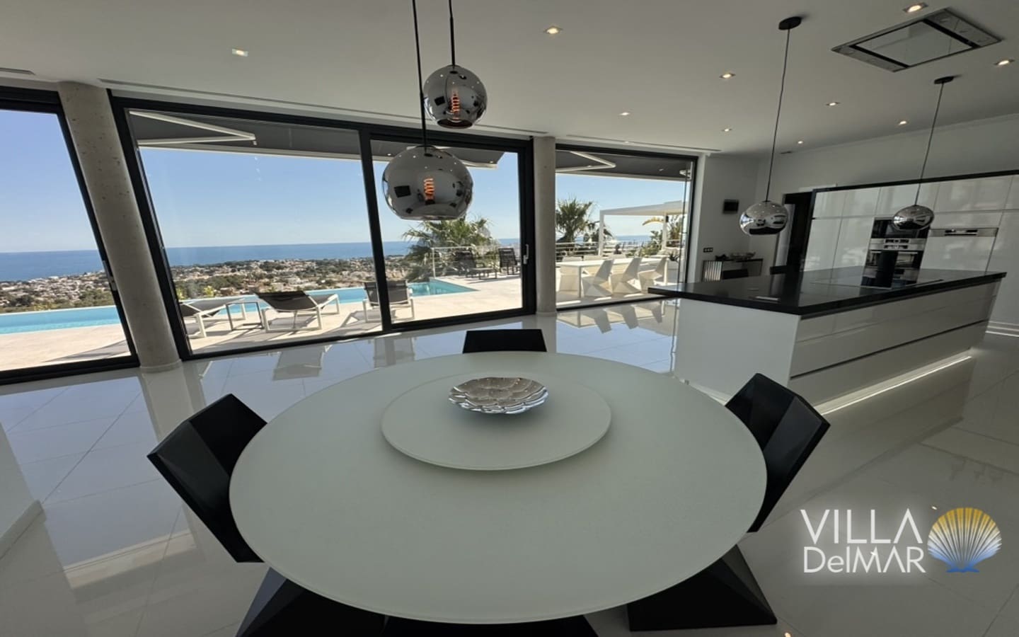 4 soveværelse Villa til salg i Calpe / Calp med swimmingpool - € 3.995.000 (Ref: 9686186)