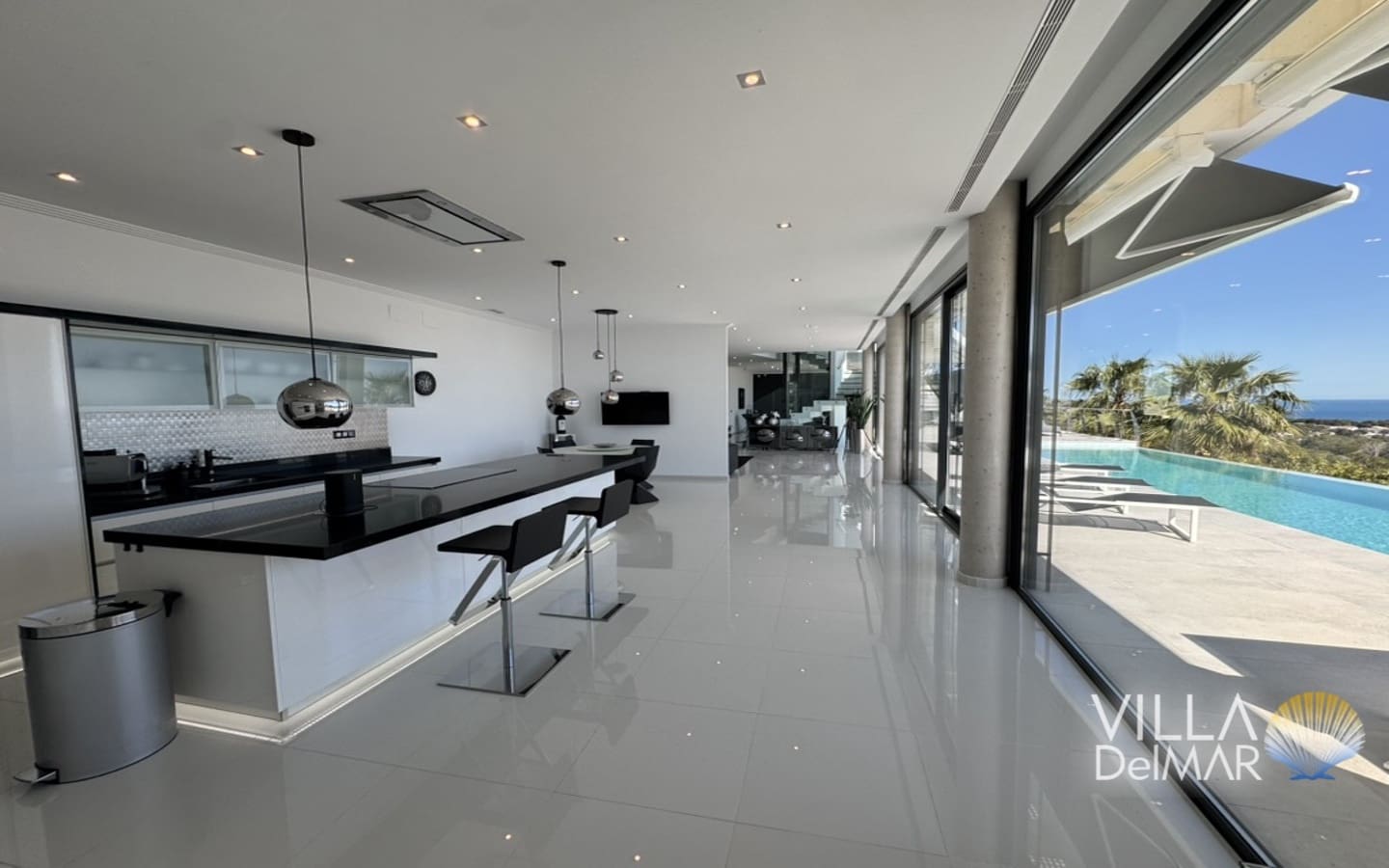 4 soveværelse Villa til salg i Calpe / Calp med swimmingpool - € 3.995.000 (Ref: 9686186)
