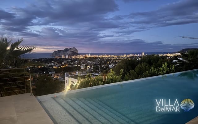 4 soveværelse Villa til salg i Calpe / Calp med swimmingpool - € 3.995.000 (Ref: 9686186)