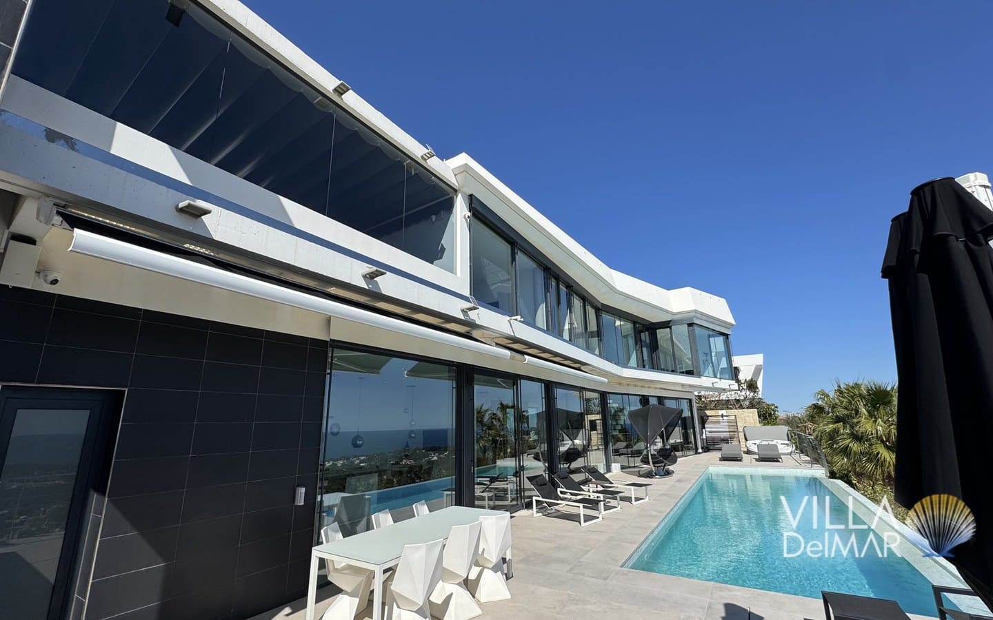 4 soveværelse Villa til salg i Calpe / Calp med swimmingpool - € 3.995.000 (Ref: 9686186)