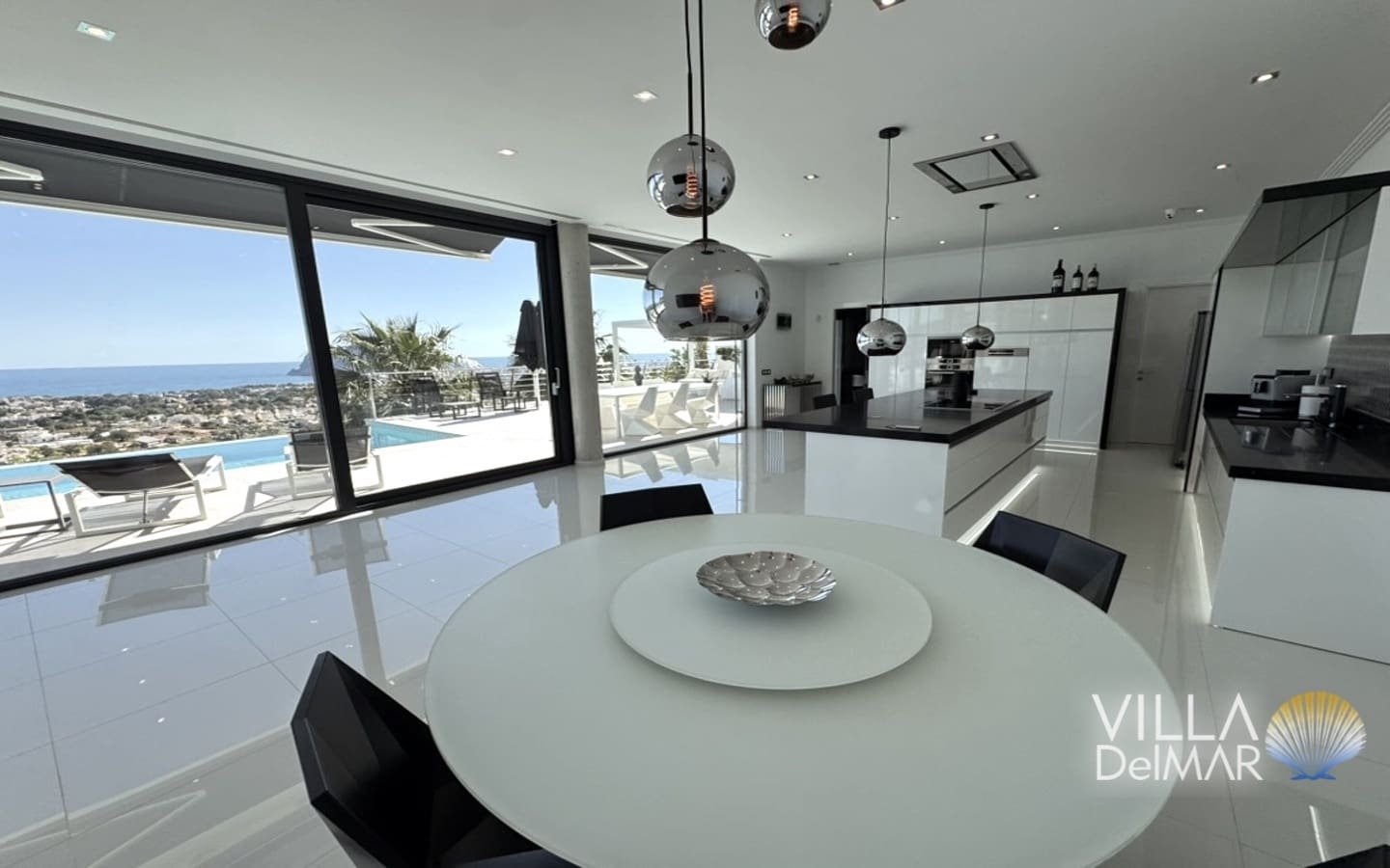 4 soveværelse Villa til salg i Calpe / Calp med swimmingpool - € 3.995.000 (Ref: 9686186)