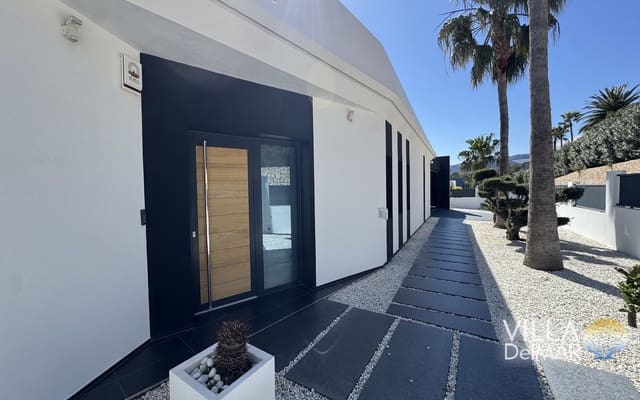 4 soveværelse Villa til salg i Calpe / Calp med swimmingpool - € 3.995.000 (Ref: 9686186)