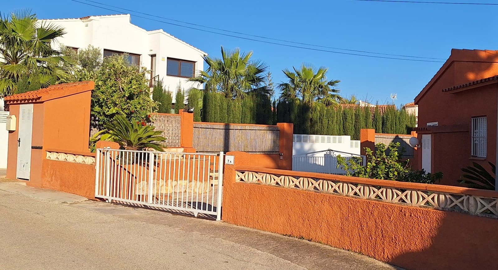 5 bedroom Villa for holiday rental in Calpe / Calp with pool garage - € 1,729 (Ref: 9761613)