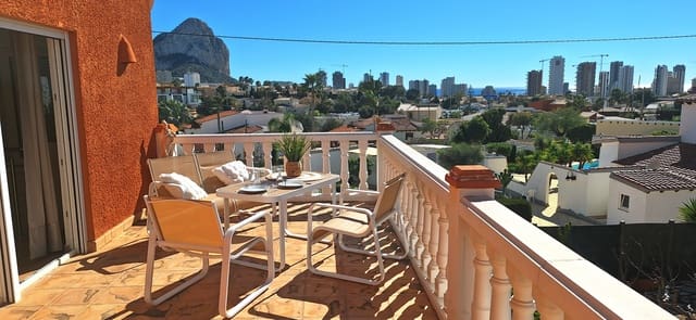 Chalet de 5 habitaciones en Calpe / Calp en alquiler vacacional con piscina garaje - 1.729 € (Ref: 9761613)