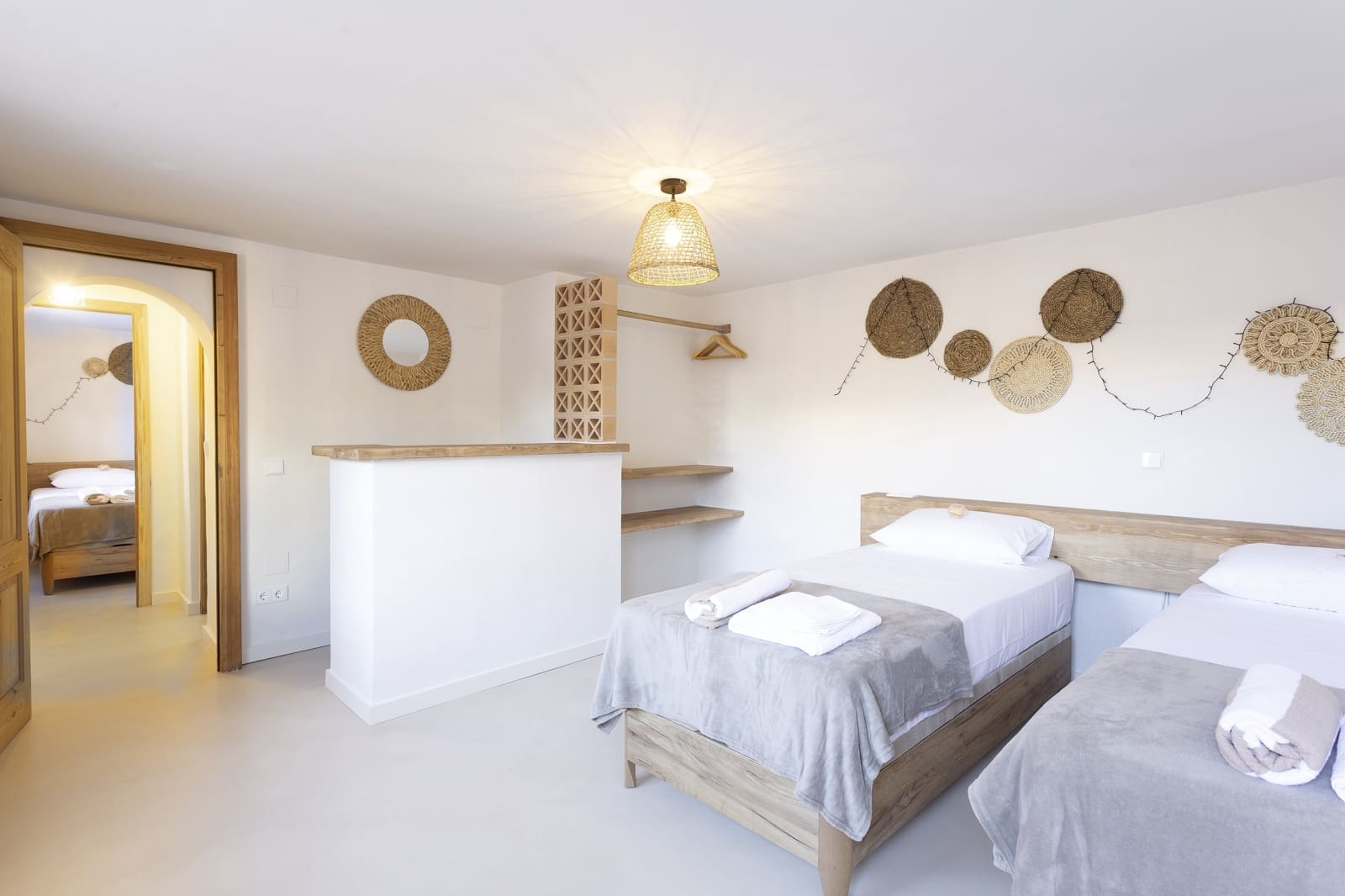 5 bedroom Villa for holiday rental in Calpe / Calp with pool garage - € 1,729 (Ref: 9761613)