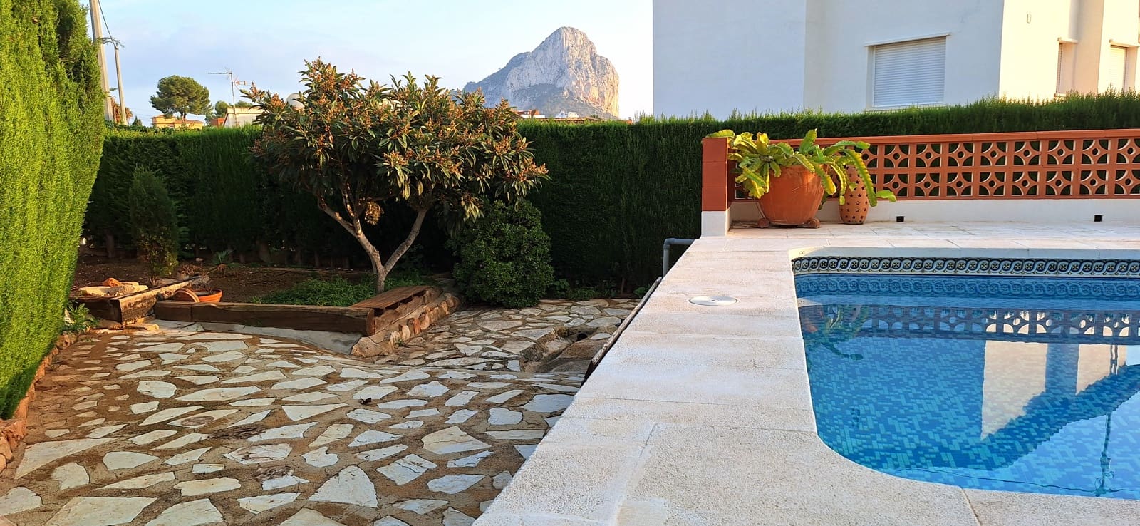4 bedroom Villa for holiday rental in Calpe / Calp with pool garage - € 1,456 (Ref: 9761618)