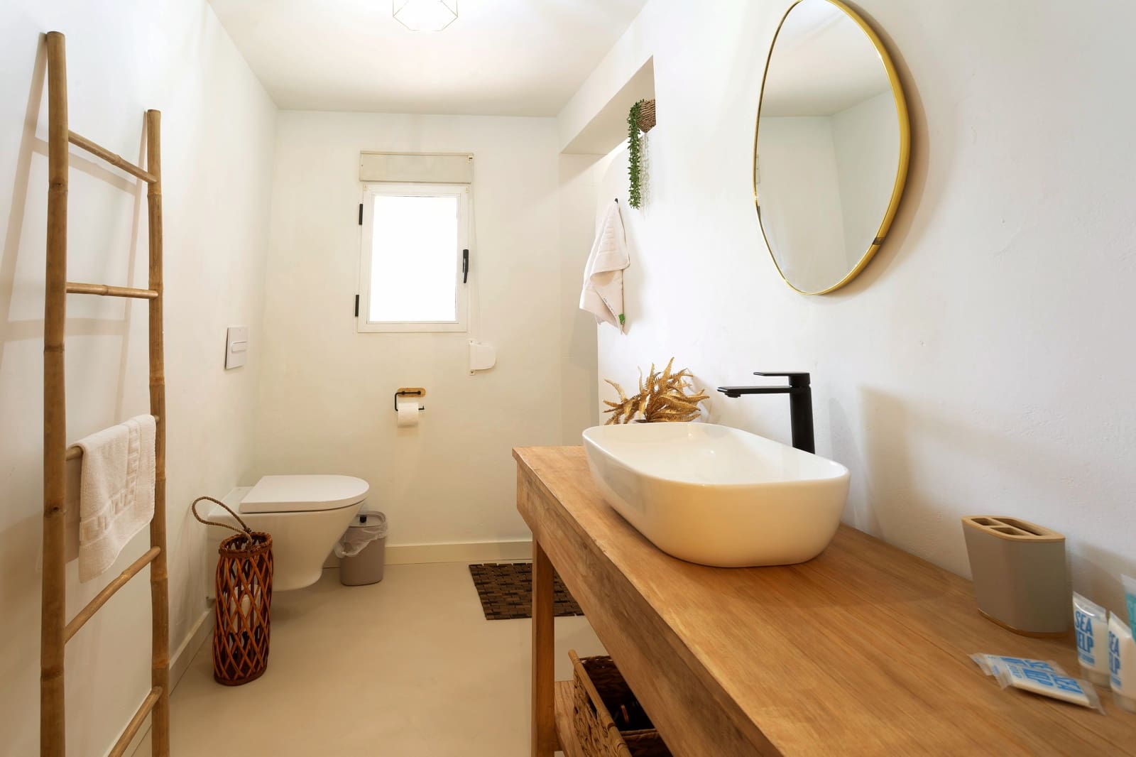 4 bedroom Villa for holiday rental in Calpe / Calp with pool garage - € 1,456 (Ref: 9761618)