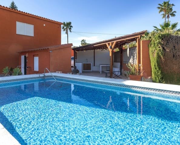 Chalet de 4 habitaciones en Cometa - Carrió, Calpe / Calp en alquiler vacacional con piscina garaje - 1.456 € (Ref: 9761618)