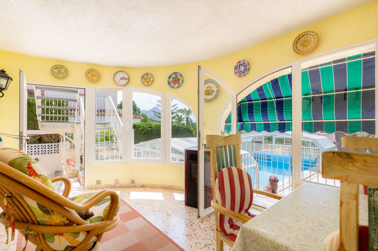 3 bedroom Villa for holiday rental in Calpe / Calp with pool garage - € 1,330 (Ref: 9826187)