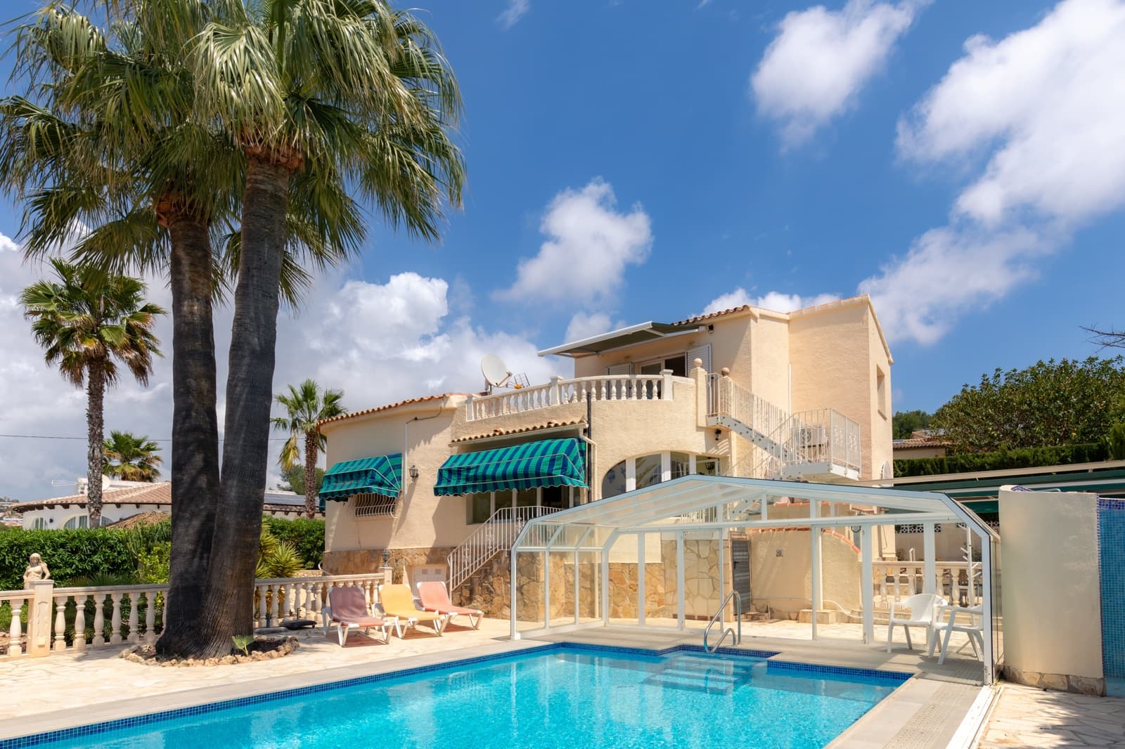 3 bedroom Villa for holiday rental in Calpe / Calp with pool garage - € 1,330 (Ref: 9826187)