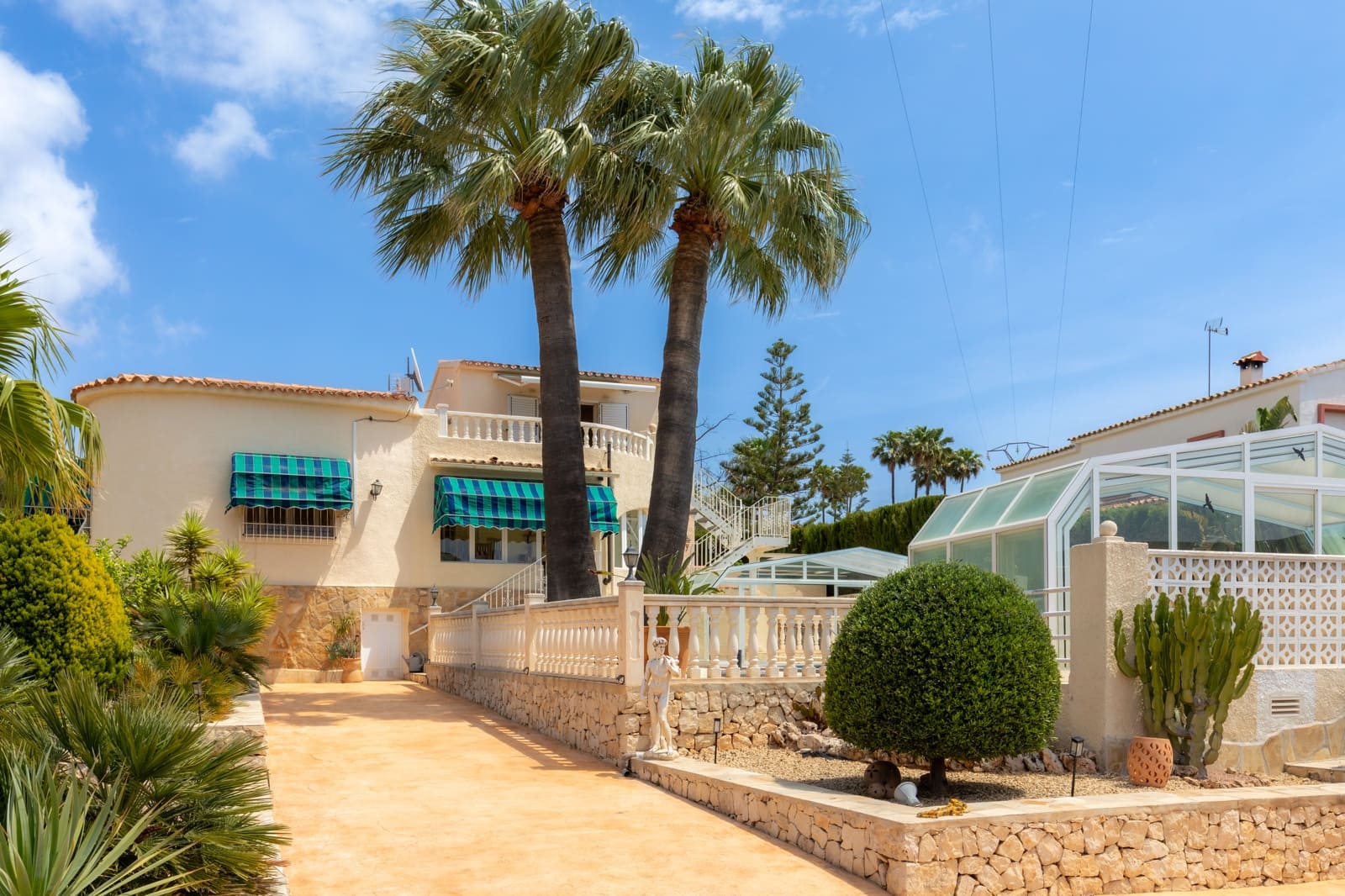 3 bedroom Villa for holiday rental in Calpe / Calp with pool garage - € 1,330 (Ref: 9826187)