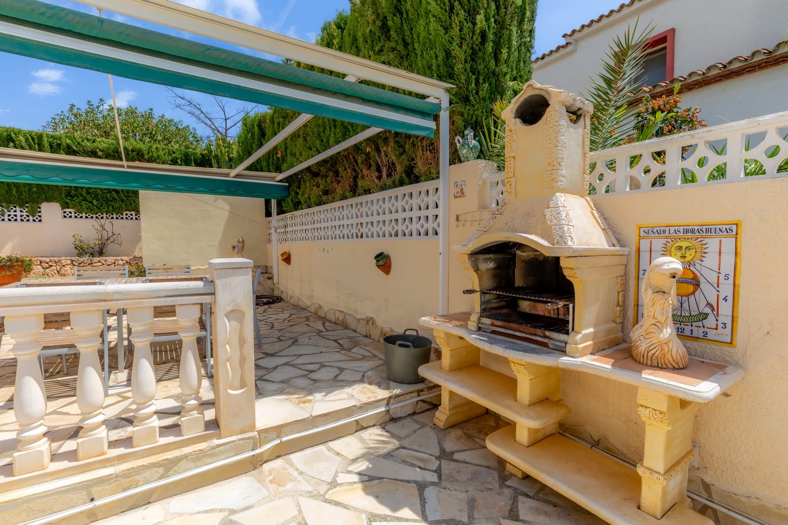 3 bedroom Villa for holiday rental in Calpe / Calp with pool garage - € 1,330 (Ref: 9826187)